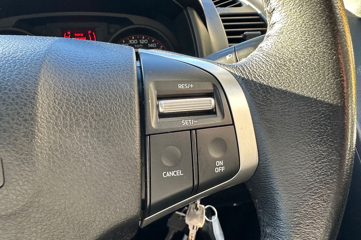 2019 Isuzu D-MAX SX High Ride Rear Wheel Drive