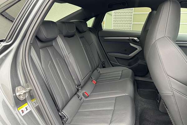 2025 Audi A3 35 TFSI S line GY