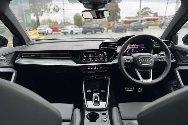 2025 Audi A3 35 TFSI S line GY
