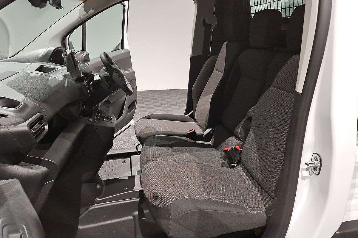2025 Peugeot Partner Pro K9 SWB