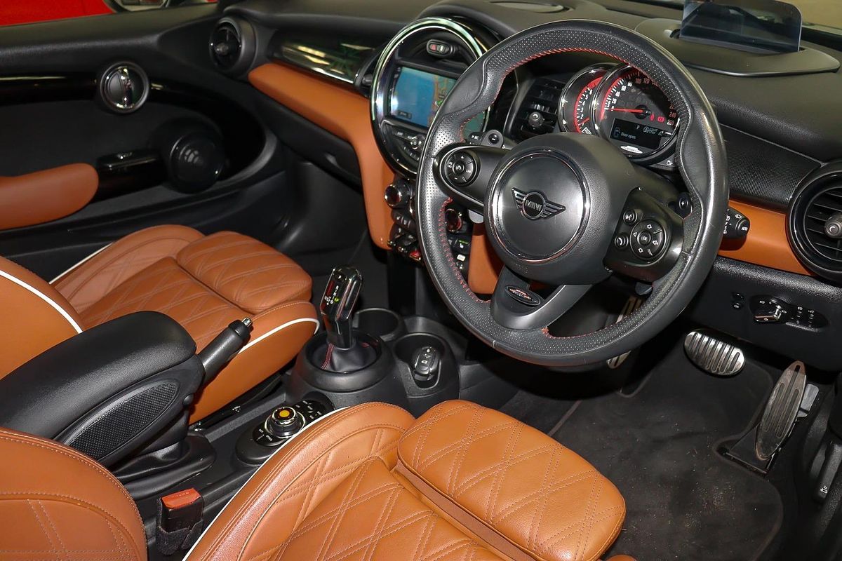 2020 MINI Hatch John Cooper Works Classic F56 LCI