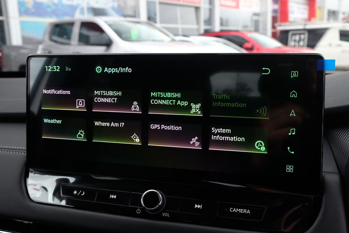 2025 Mitsubishi Outlander LS ZM