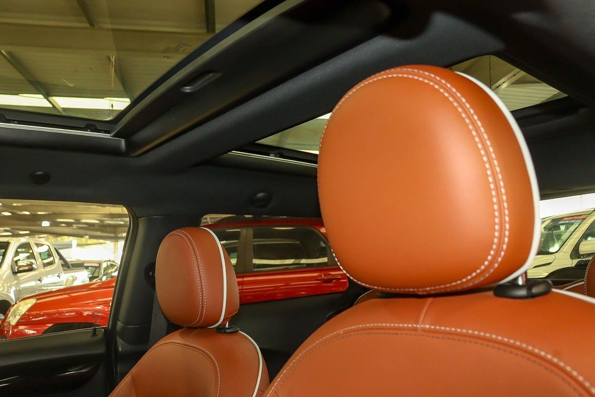 2020 MINI Hatch John Cooper Works Classic F56 LCI