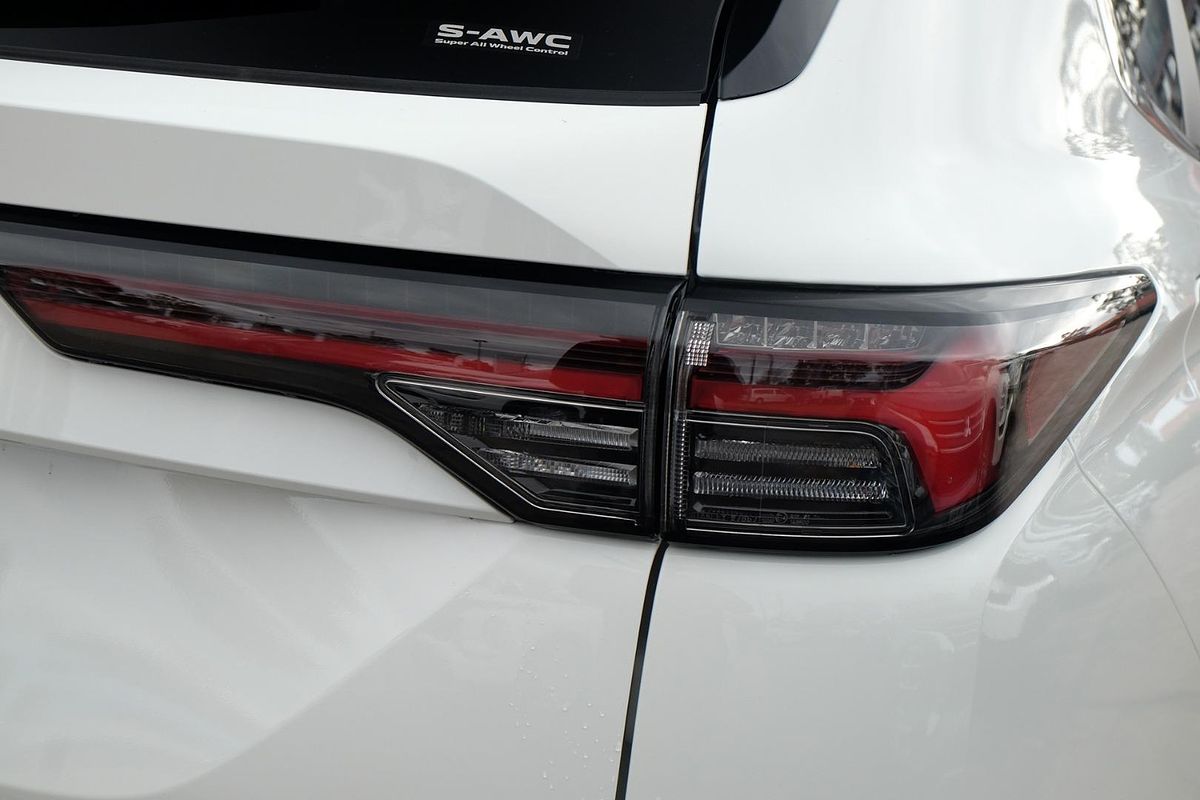 2025 Mitsubishi Outlander LS ZM