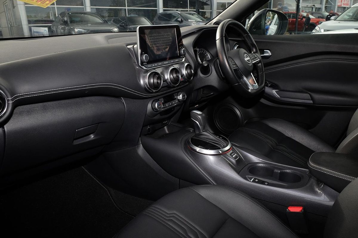 2023 Nissan JUKE ST-L F16