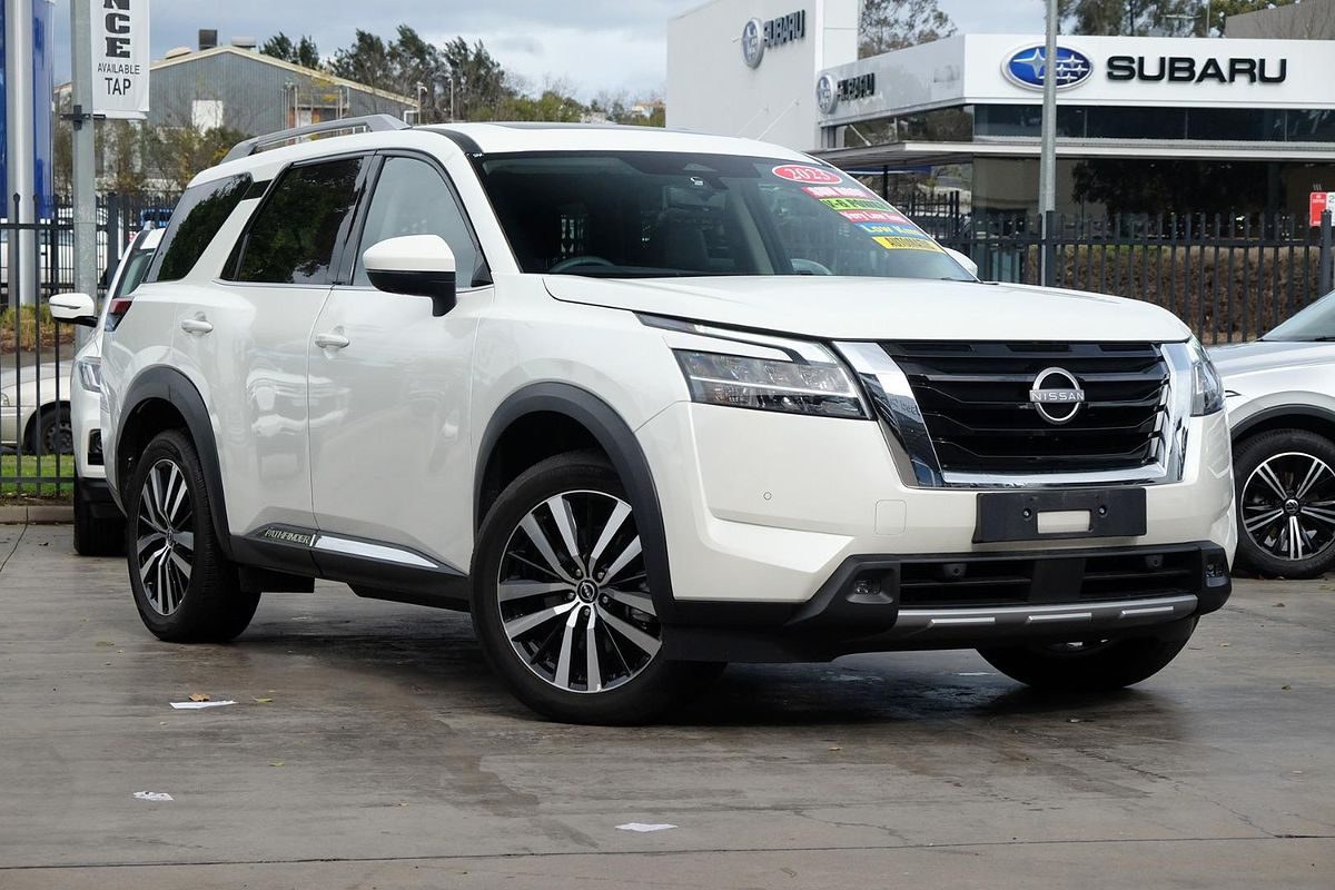 2023 Nissan Pathfinder Ti-L R53