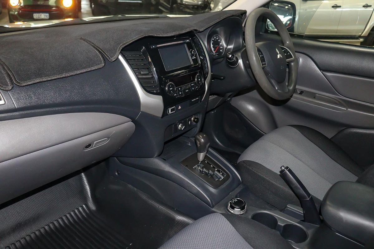 2017 Mitsubishi Triton GLX+ MQ 4X4