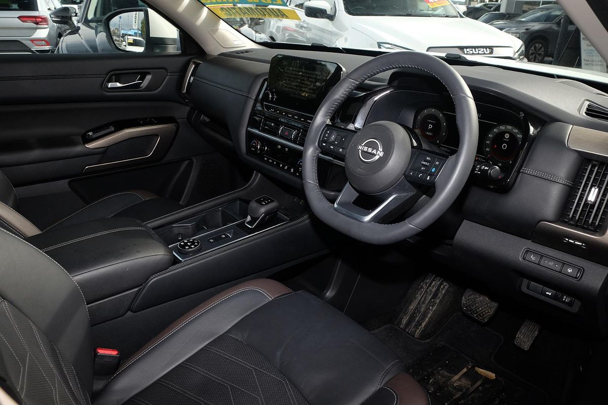 2023 Nissan Pathfinder Ti-L R53