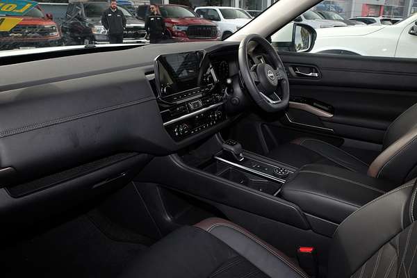 2023 Nissan Pathfinder Ti-L R53