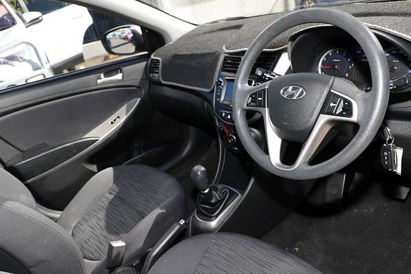 2016 Hyundai Accent Active RB4