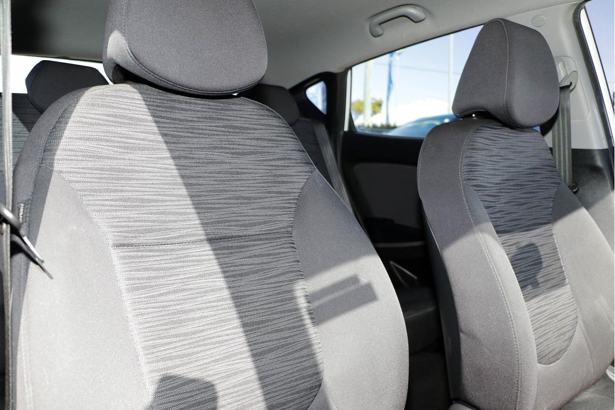 2016 Hyundai Accent Active RB4