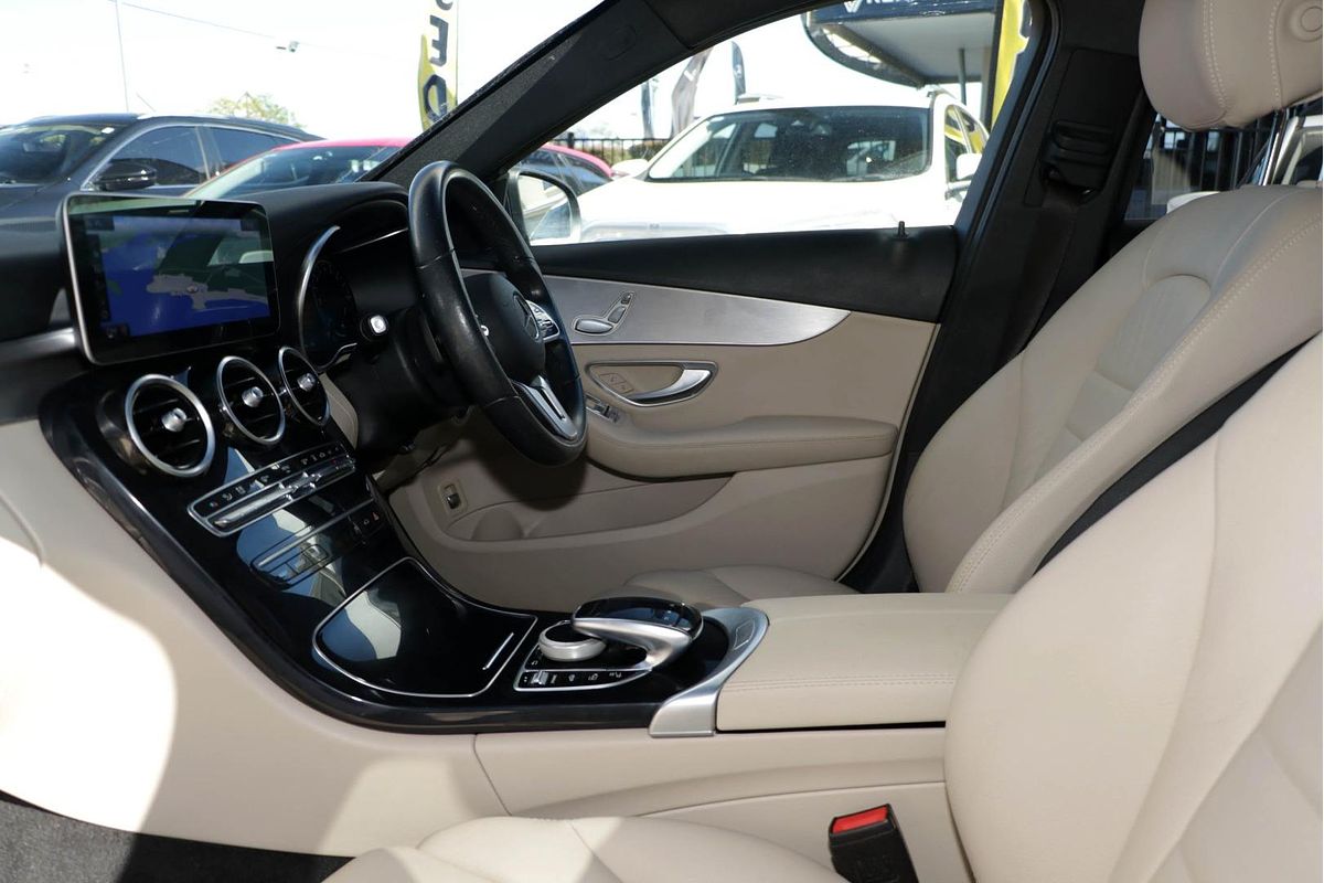 2020 Mercedes-Benz C-Class C300 e W205