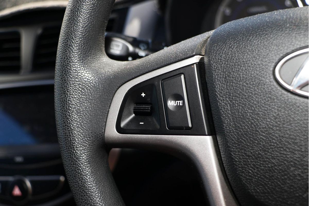 2016 Hyundai Accent Active RB4