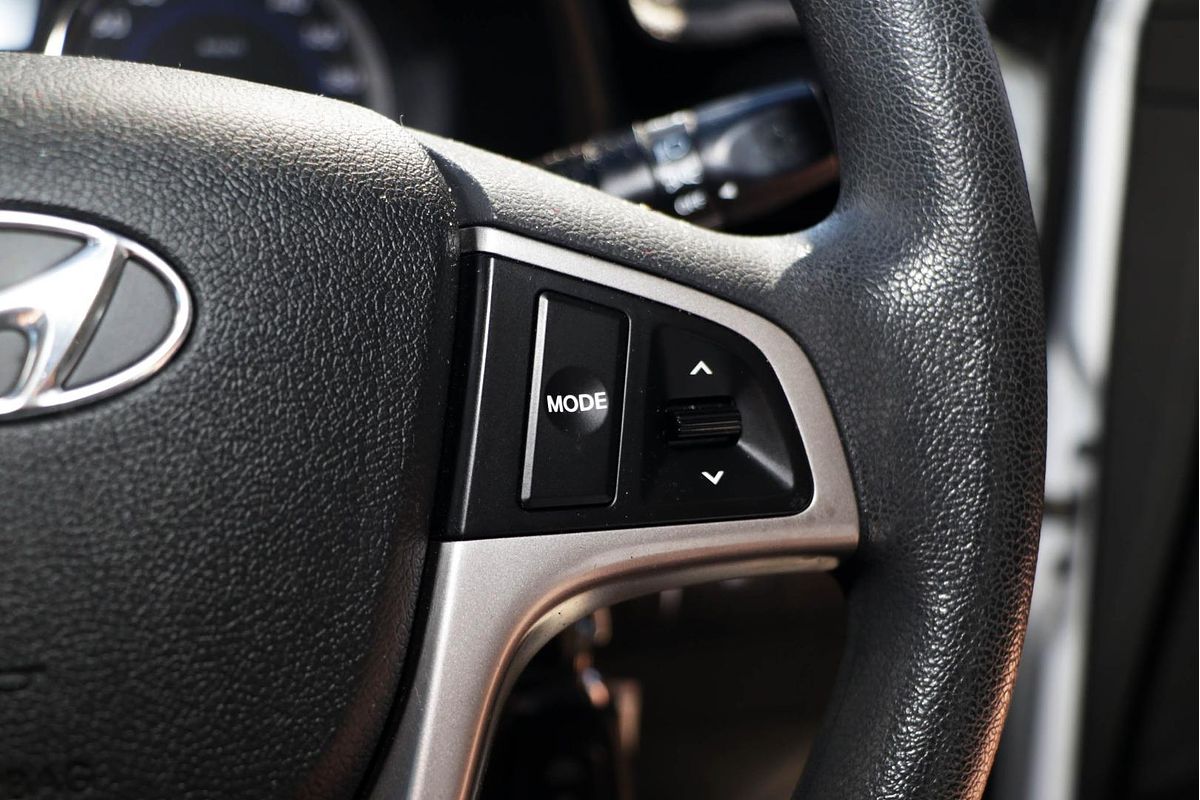 2016 Hyundai Accent Active RB4