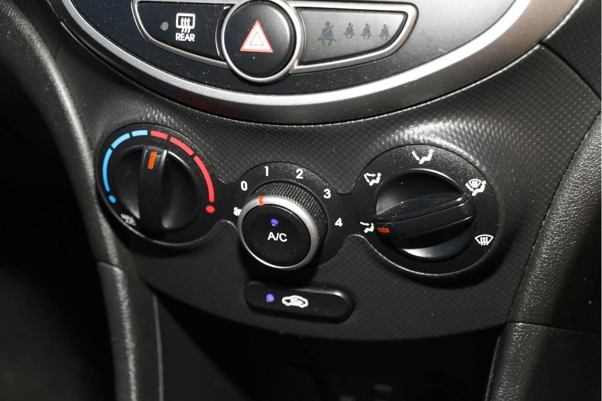 2016 Hyundai Accent Active RB4