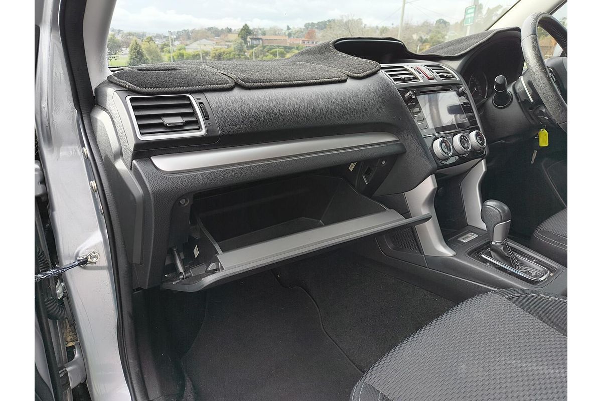 2015 Subaru Forester 2.0D-L S4