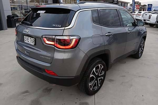 2022 Jeep Compass Limited M6