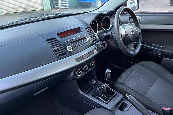 2009 Mitsubishi Lancer ES CJ