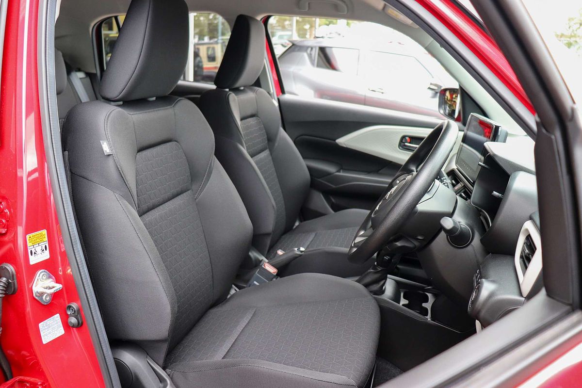 2024 Suzuki Swift Hybrid UZ