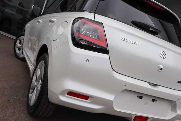 2024 Suzuki Swift Hybrid Plus UZ
