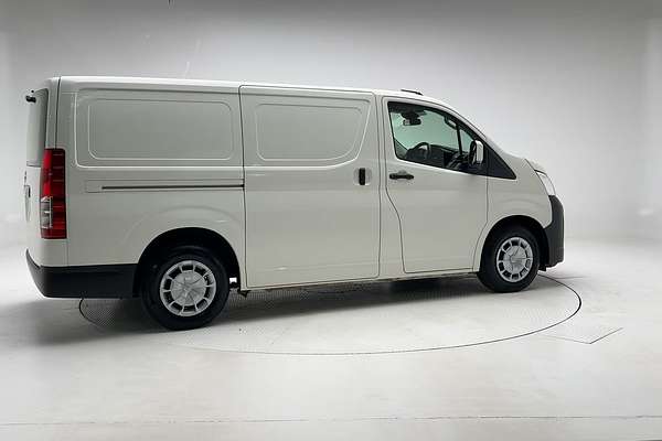 2022 Toyota Hiace GDH300R LWB