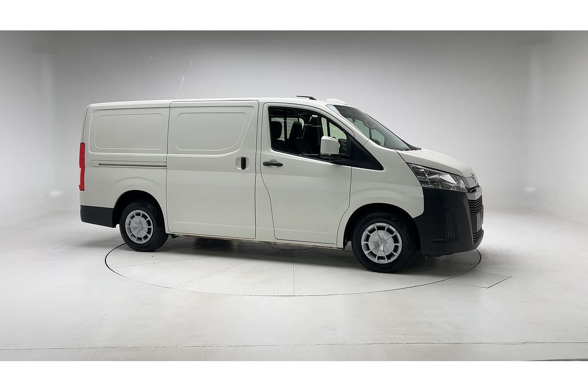 2022 Toyota Hiace GDH300R LWB