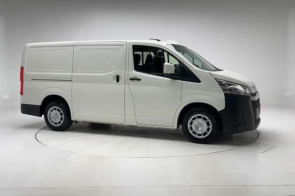 2022 Toyota Hiace GDH300R LWB