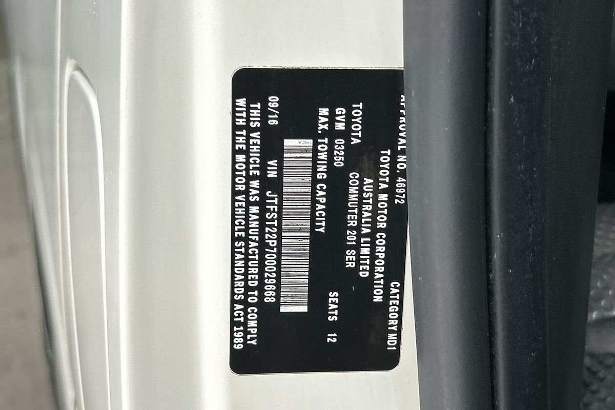 2016 Toyota Hiace Commuter KDH223R