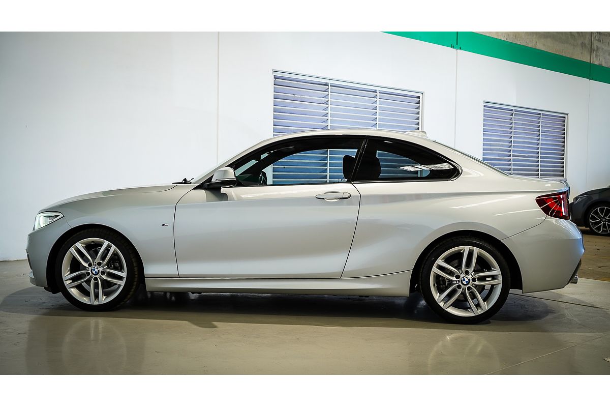 2017 BMW 2 Series 220i M Sport F22