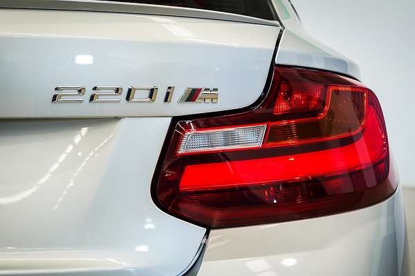 2017 BMW 2 Series 220i M Sport F22