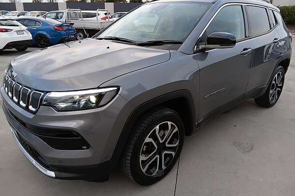 2022 Jeep Compass Limited M6