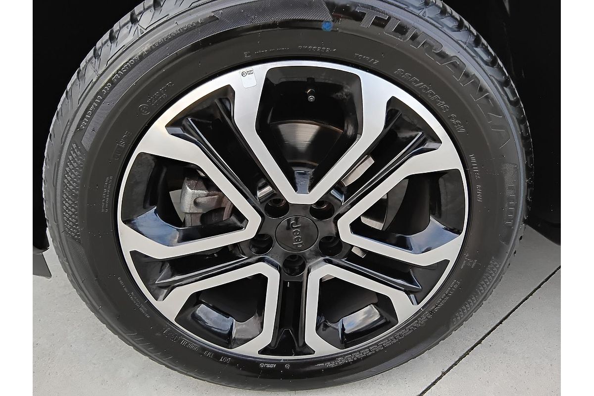 2022 Jeep Compass Limited M6