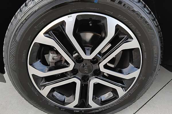 2022 Jeep Compass Limited M6