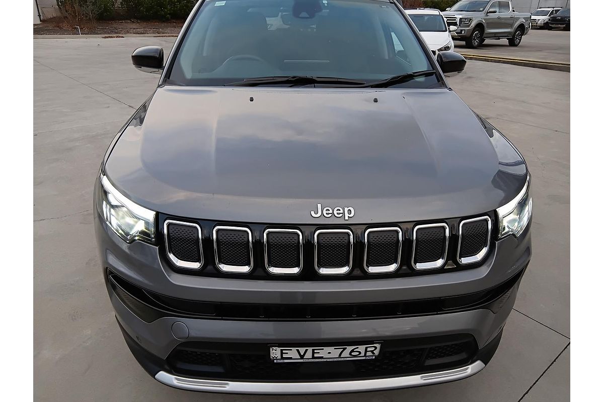 2022 Jeep Compass Limited M6