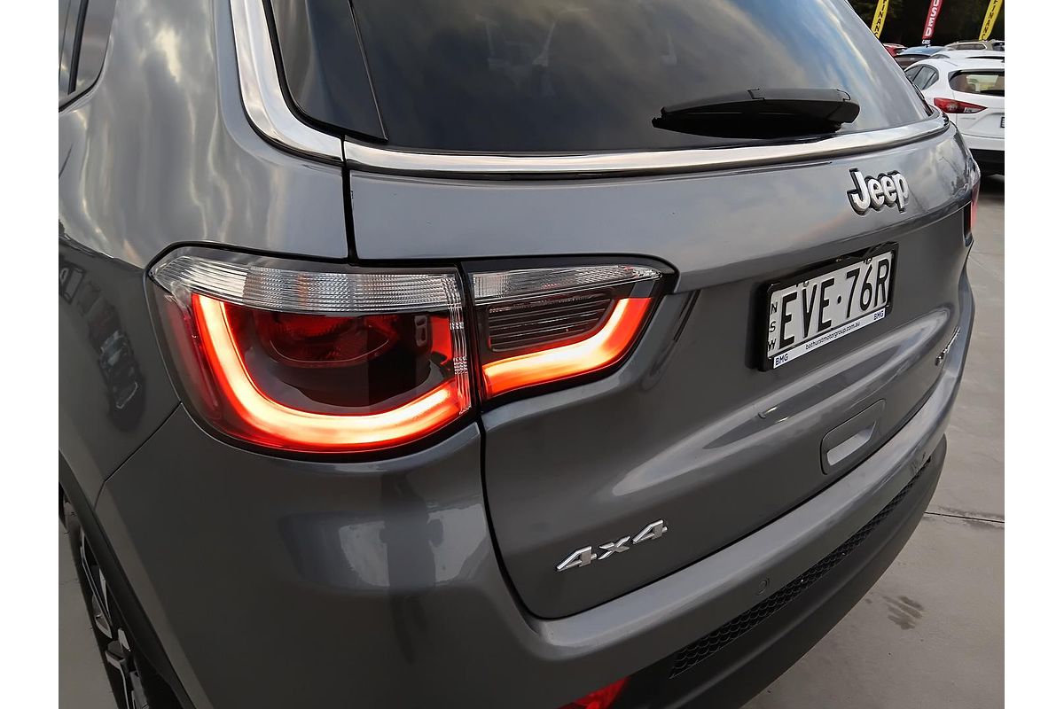 2022 Jeep Compass Limited M6