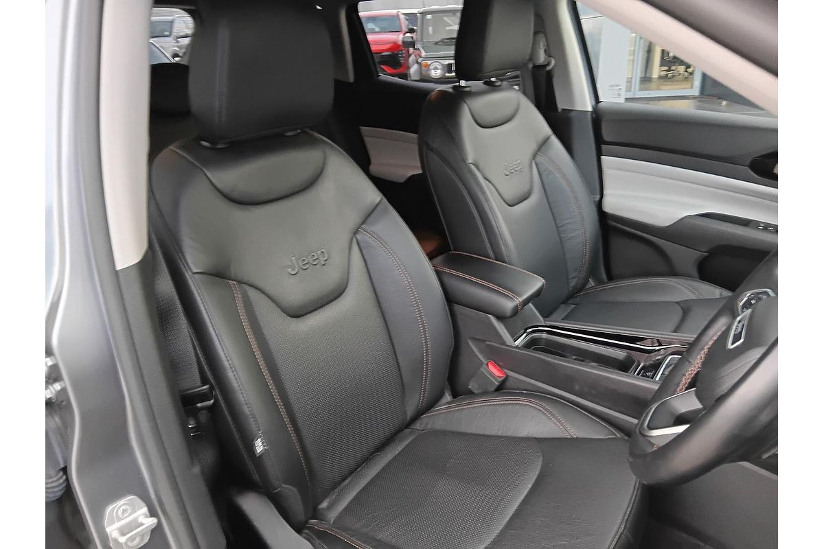 2022 Jeep Compass Limited M6