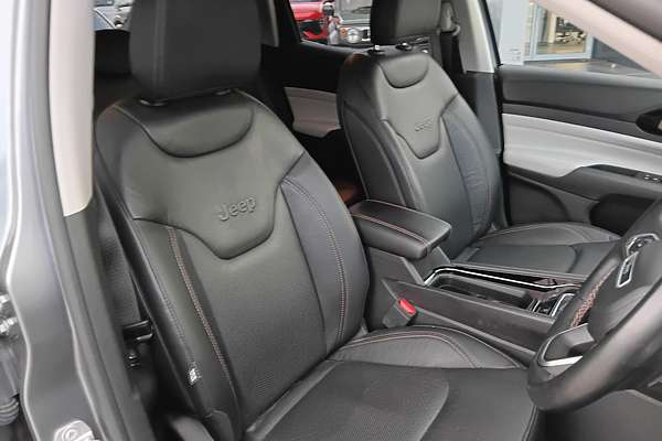 2022 Jeep Compass Limited M6