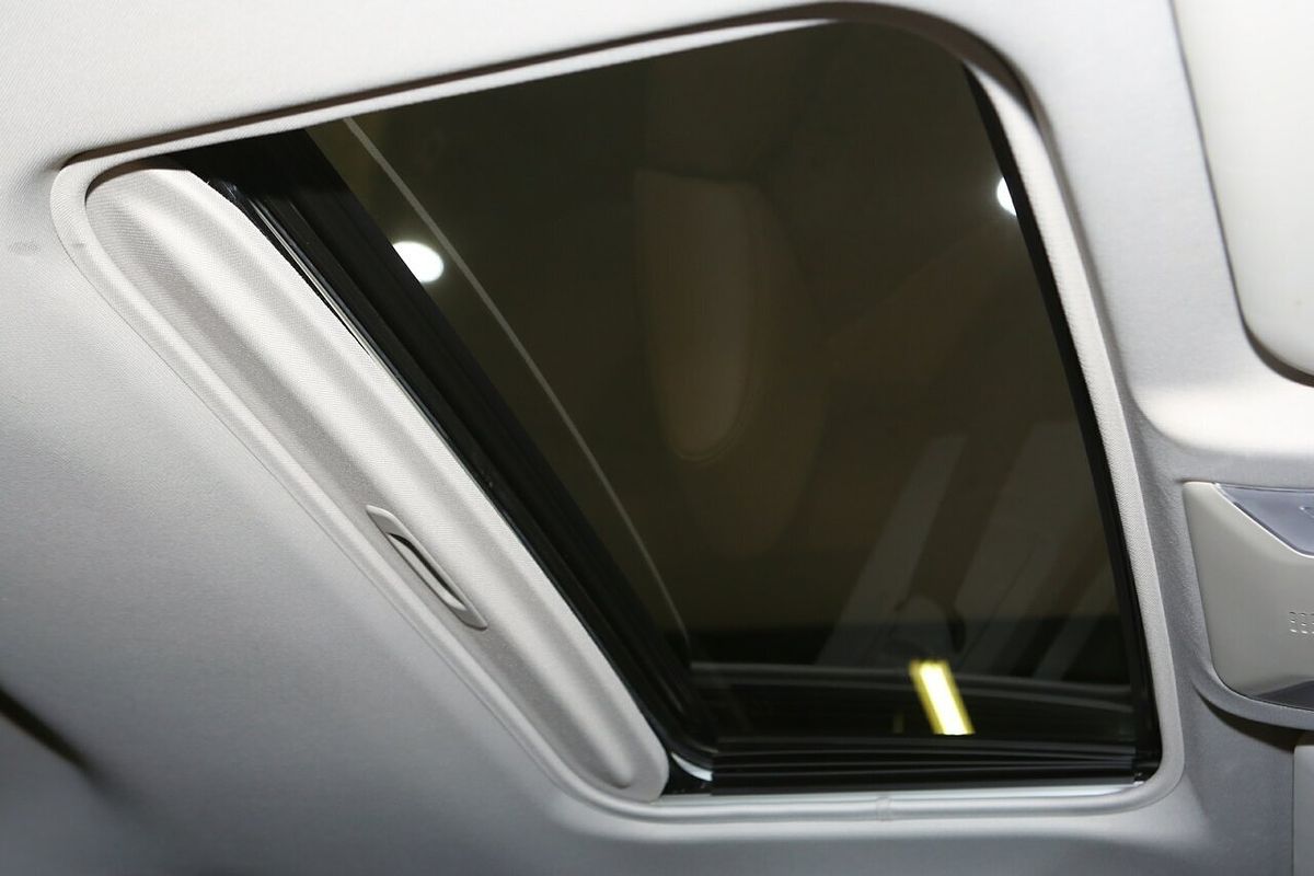 2019 Toyota RAV4 Cruiser AXAH54R