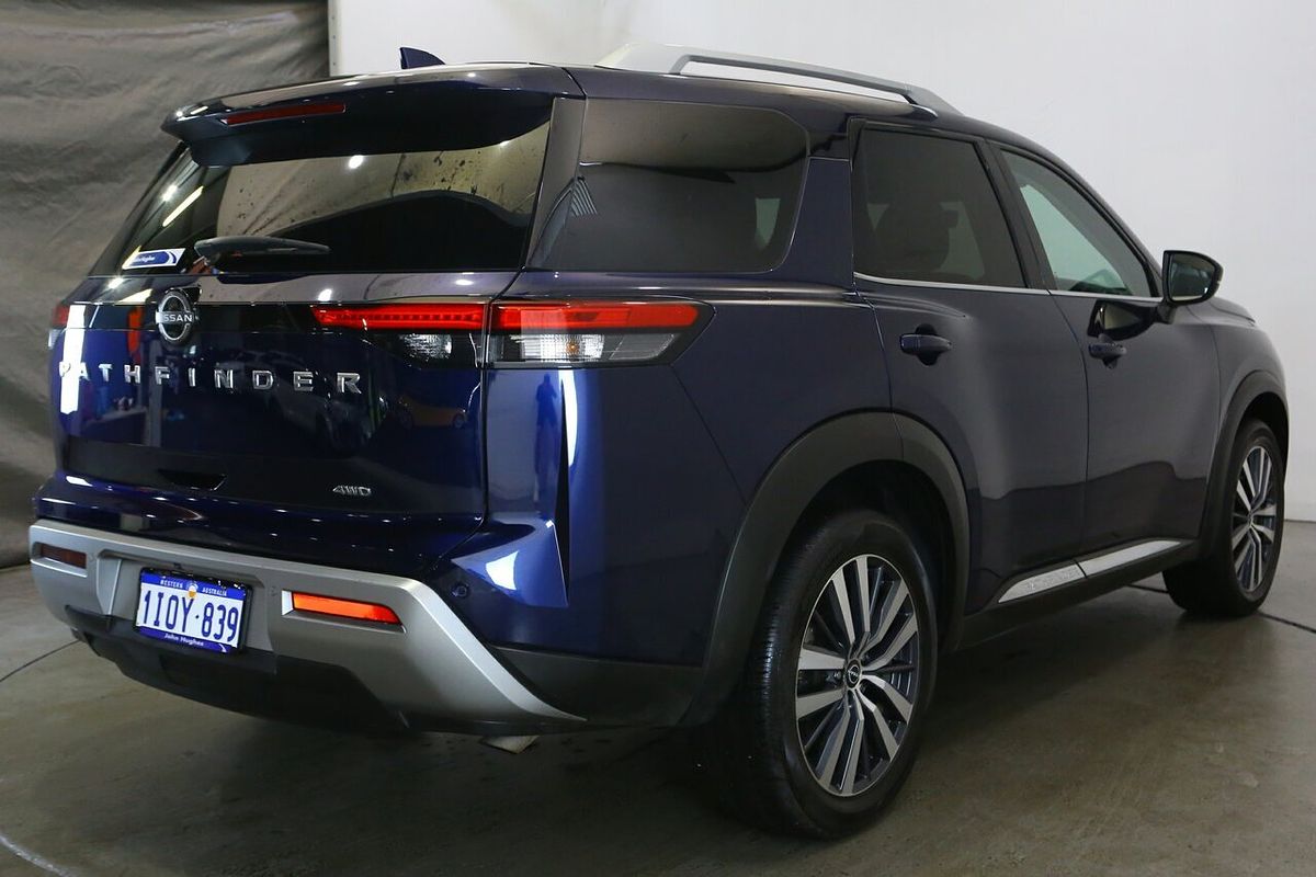2023 Nissan Pathfinder Ti-L R53