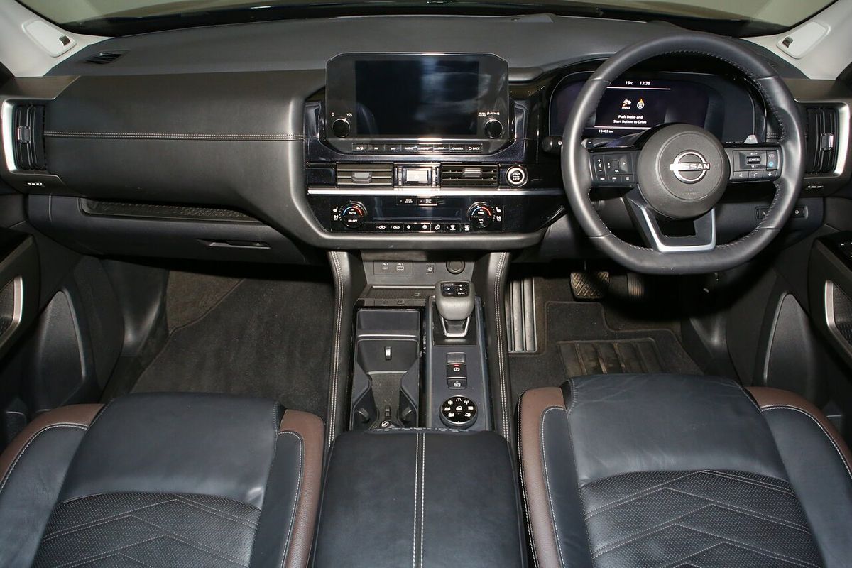 2023 Nissan Pathfinder Ti-L R53
