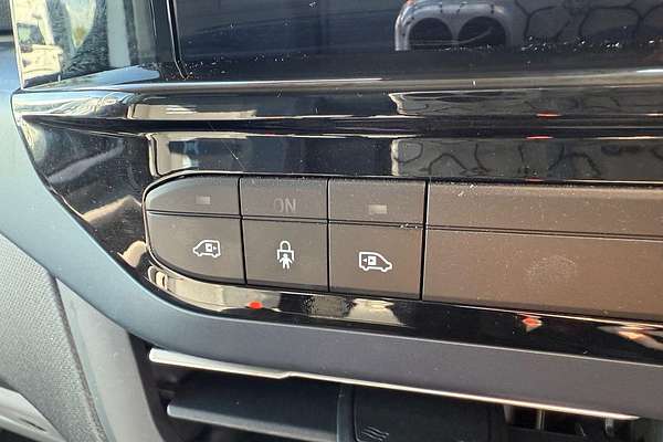 2024 Ford Tourneo Active AV SWB