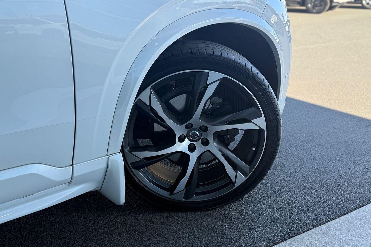 2021 Volvo XC90 T6 R-Design