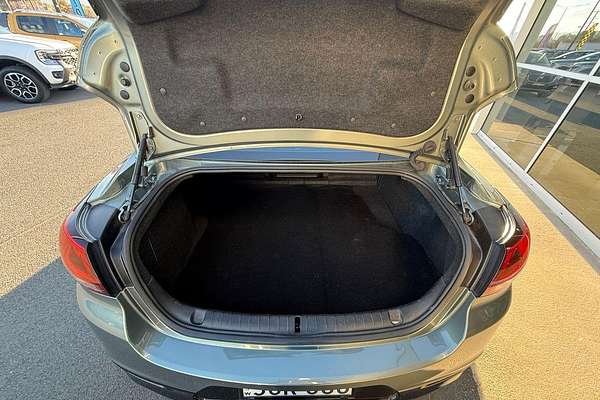 2016 Holden Commodore SV6 Black VF Series II