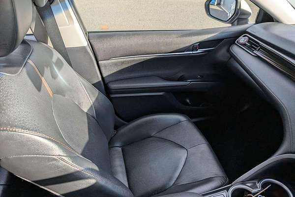 2020 Toyota Camry SL GSV70R