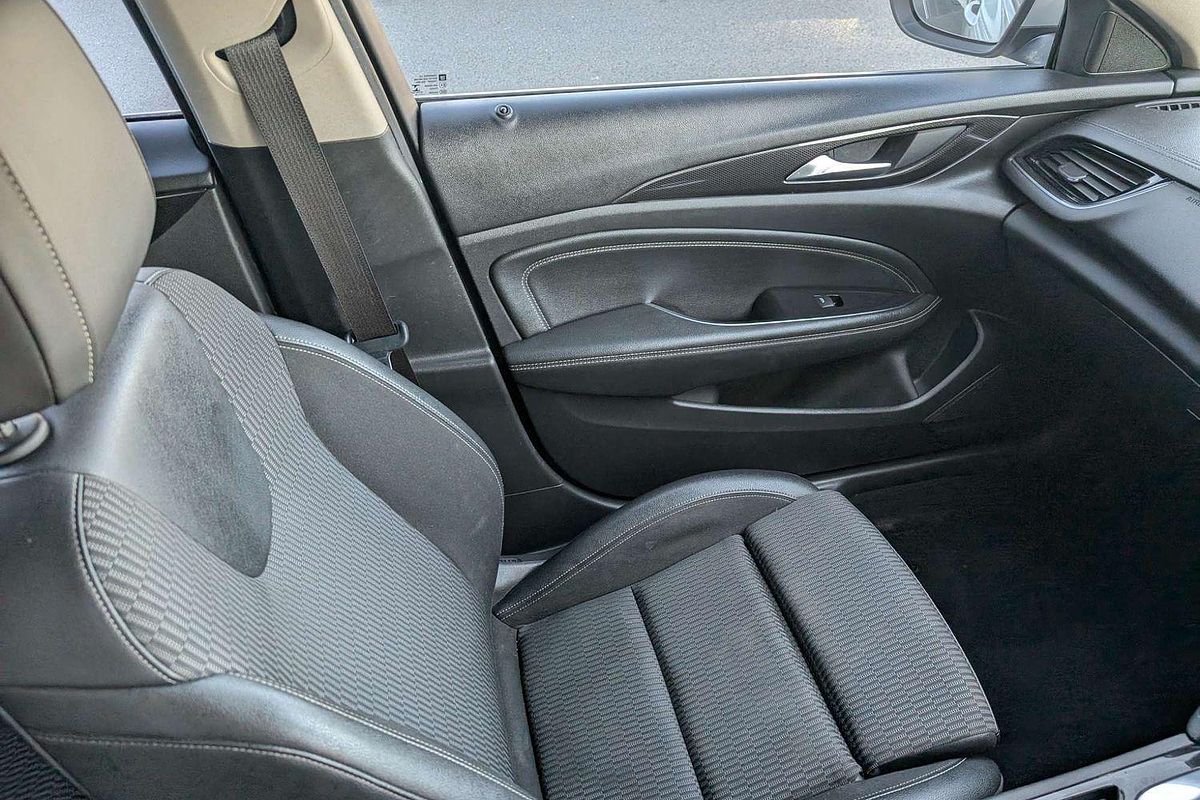 2018 Holden Commodore RS ZB