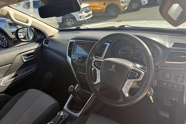 2020 Mitsubishi Triton GLX+ MR 4X4
