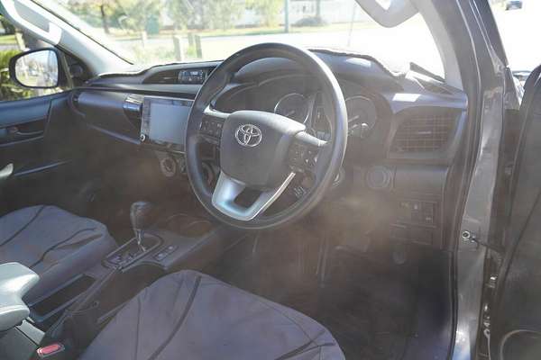 2020 Toyota Hilux SR GUN126R 4X4