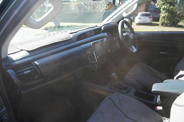2020 Toyota Hilux SR GUN126R 4X4