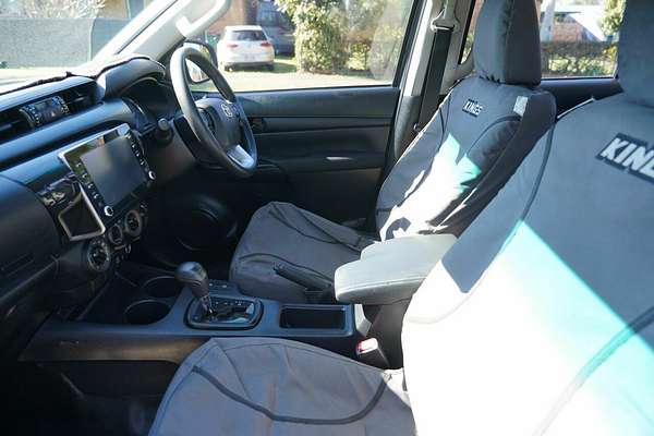 2020 Toyota Hilux SR GUN126R 4X4