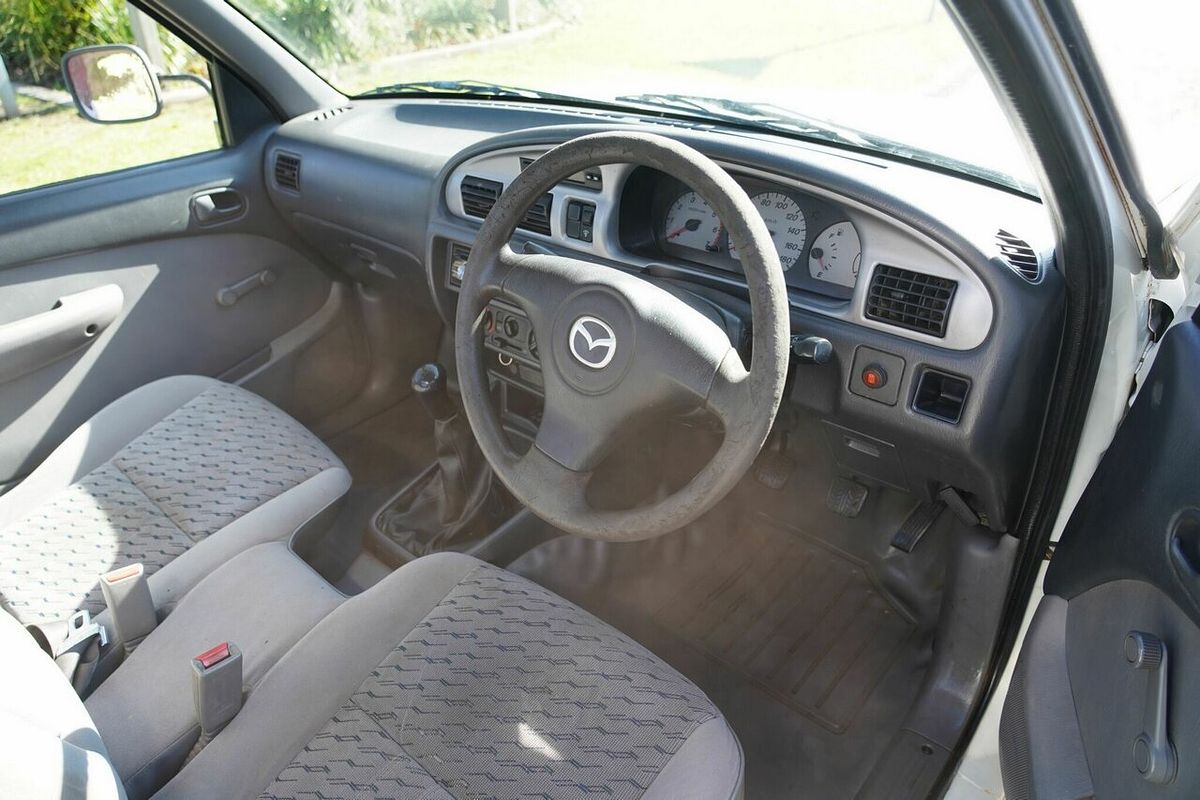 2004 Mazda B2600 Bravo DX Rear Wheel Drive